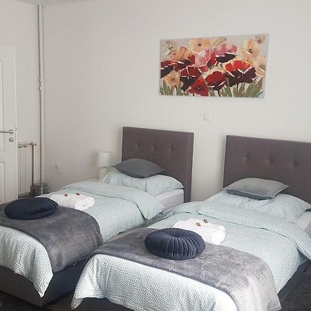 Marko Airport Rooms Velika Gorica Eksteriør billede