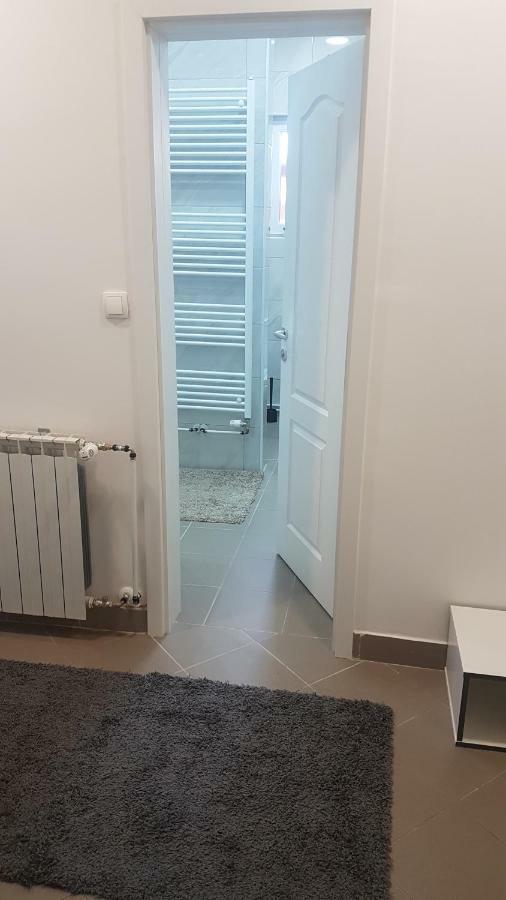 Marko Airport Rooms Velika Gorica Eksteriør billede