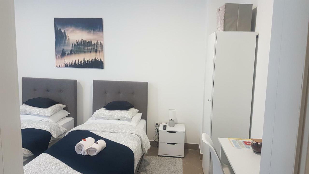 Marko Airport Rooms Velika Gorica Eksteriør billede