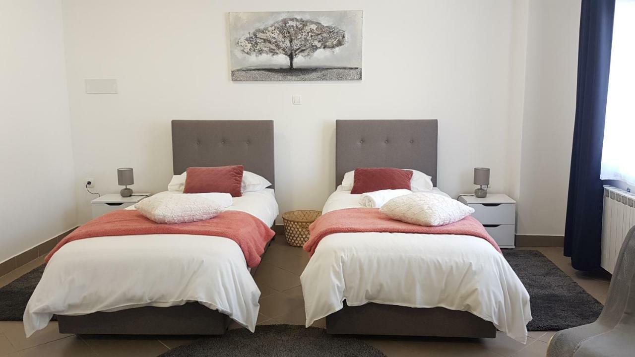 Marko Airport Rooms Velika Gorica Eksteriør billede